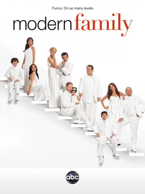 modern-family-tv-show-poster-01